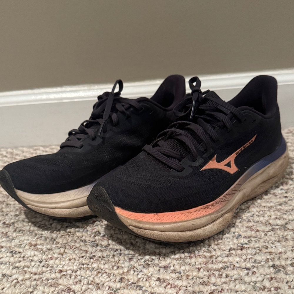 Mizuno Womena Running Shoes
